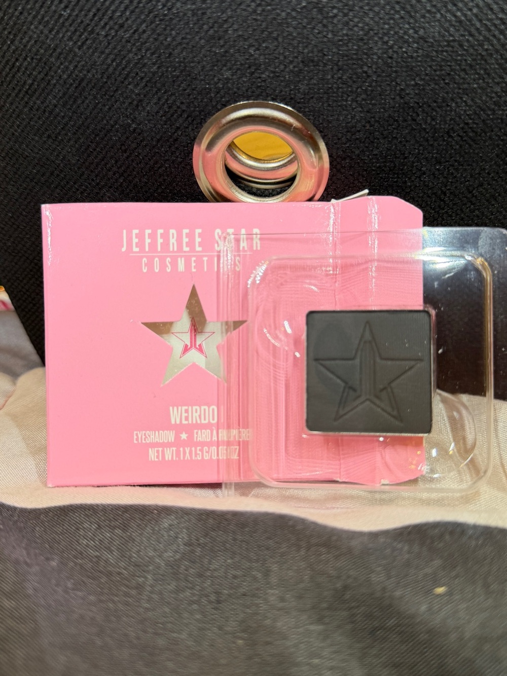 Jeffree Star Weirdo Single Eyeshadow - Black